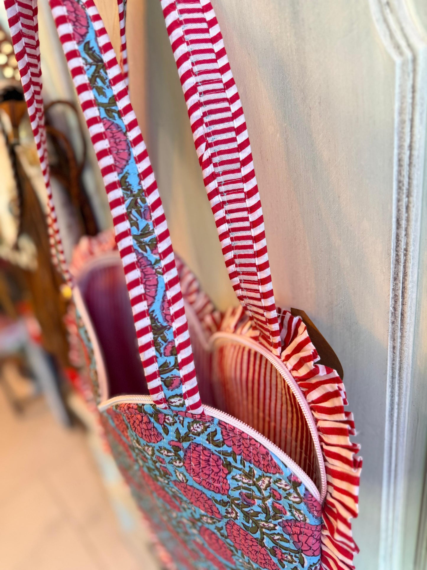 Blueberry Vine Heart Tote – Handmade Quilted Cotton Bag with Zipper & Frill Detail | Cottagecore Gift