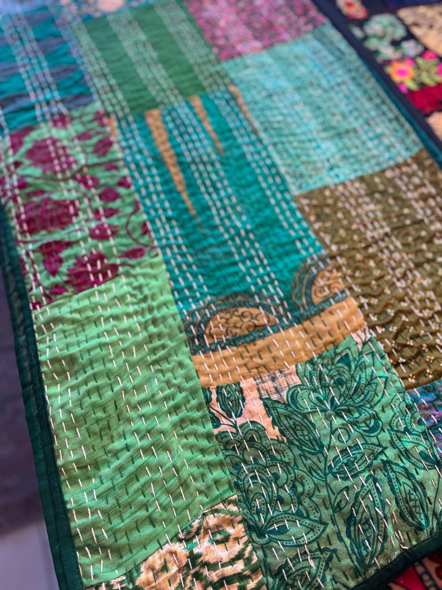 Silk Patchwork Kantha - Green-Queen/ King