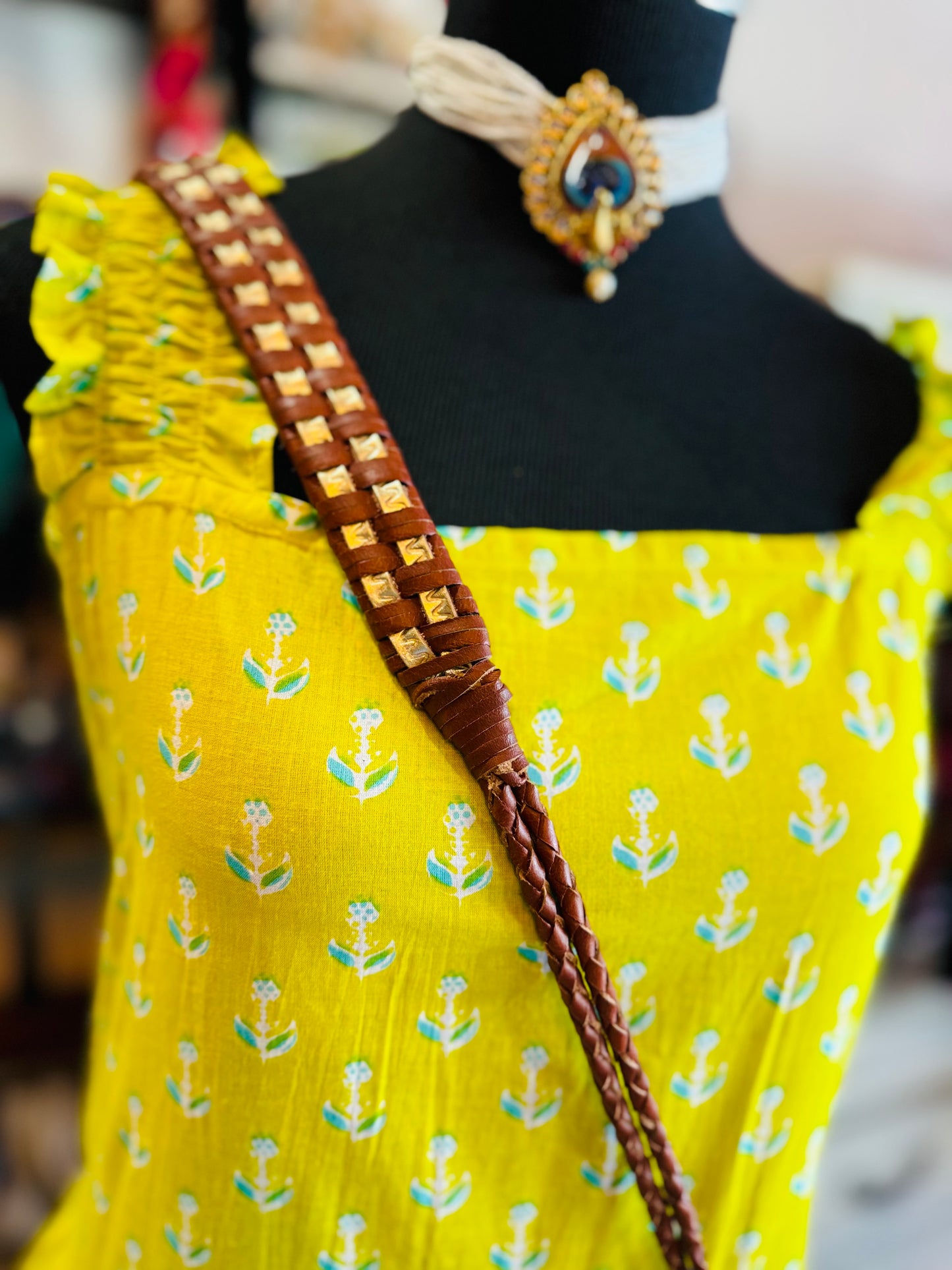 Shoulder Bag with Leaves