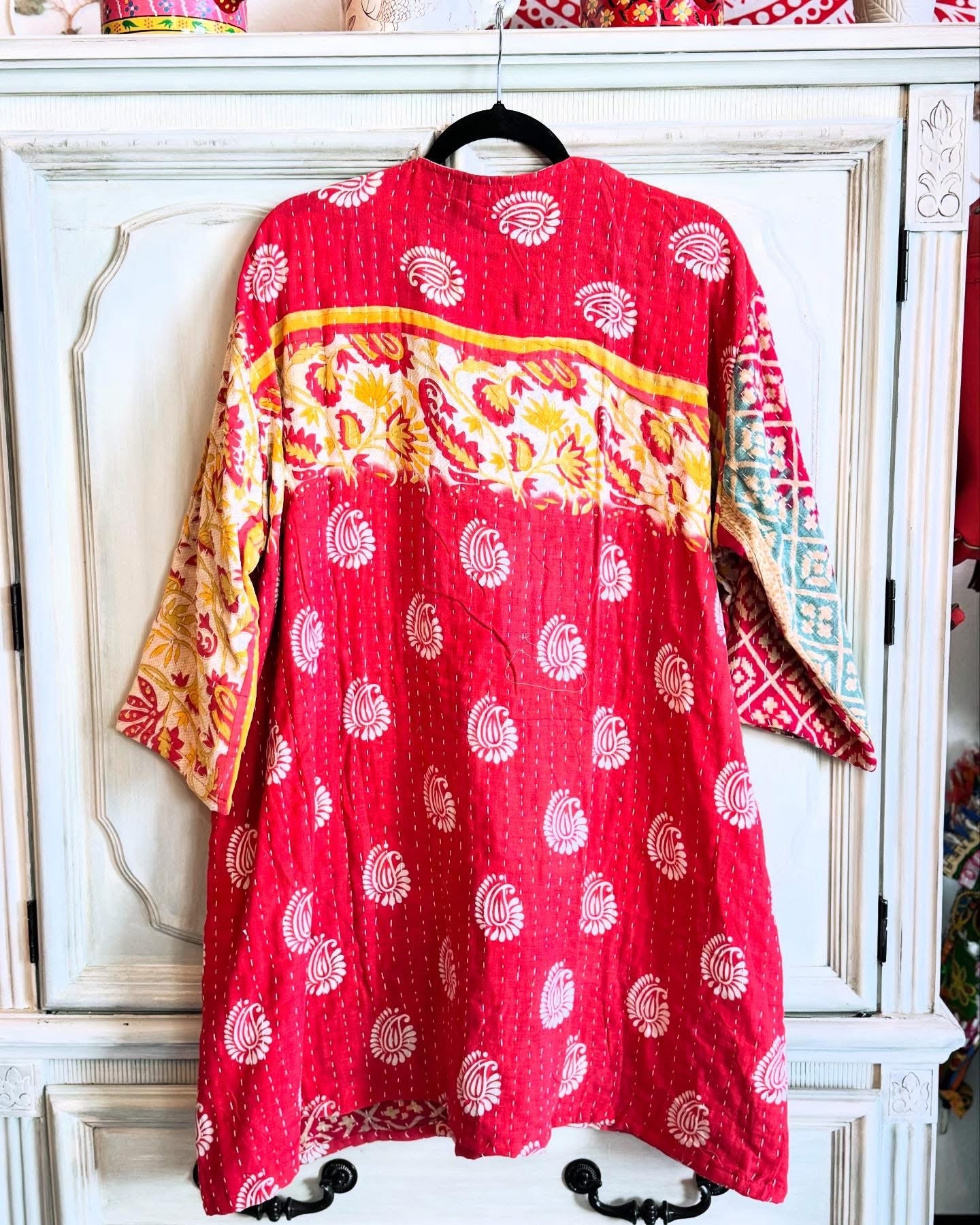 Backside of kantha kimono with beautiful floral and paisley pattern