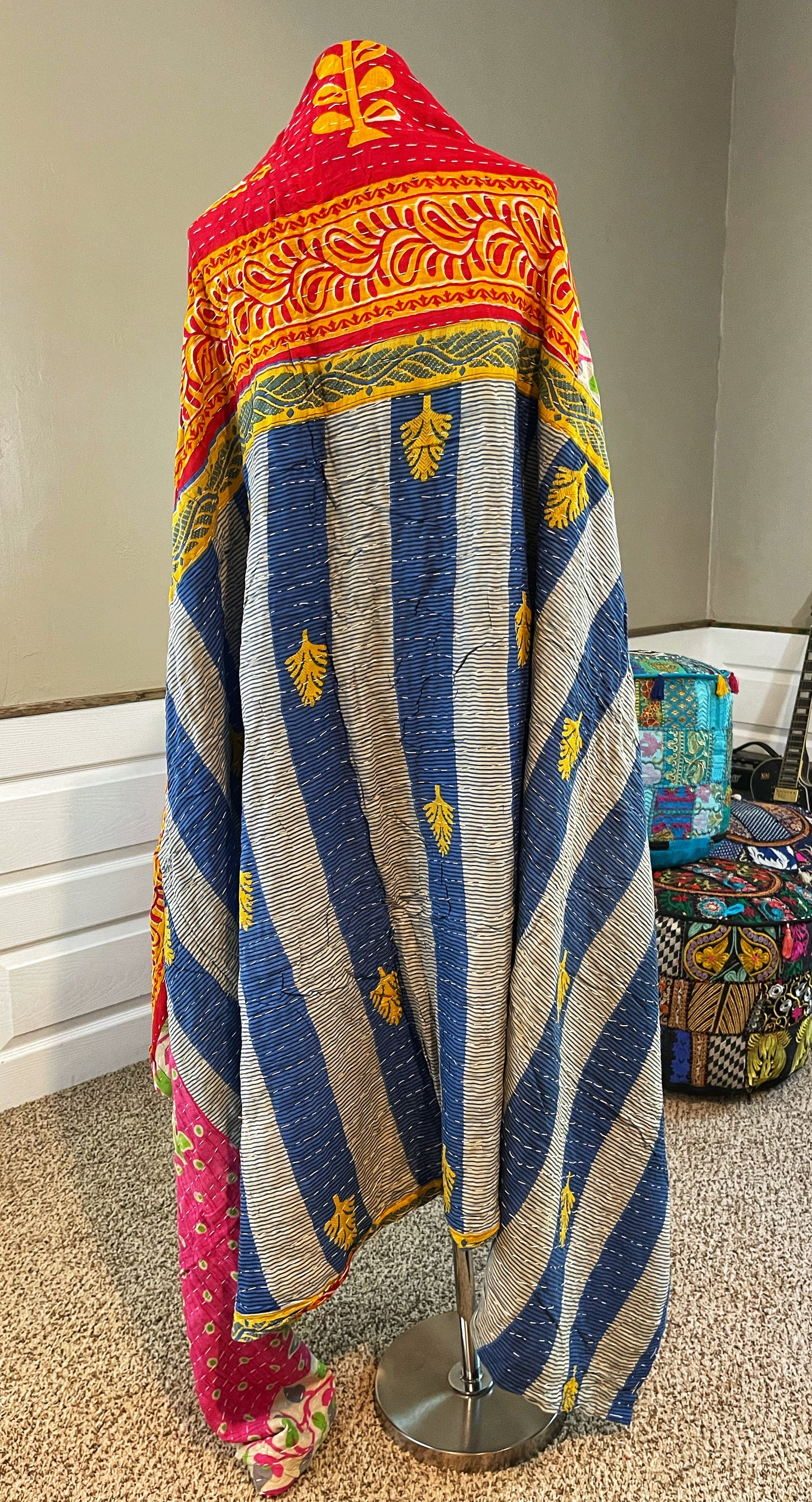 Bold & Elegant Saree Kantha