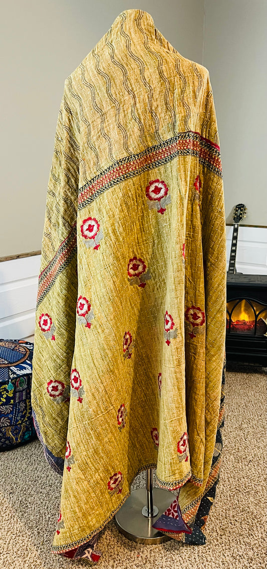 Flowers Saree Kantha Quilt – Twin Size - Throw Blanket