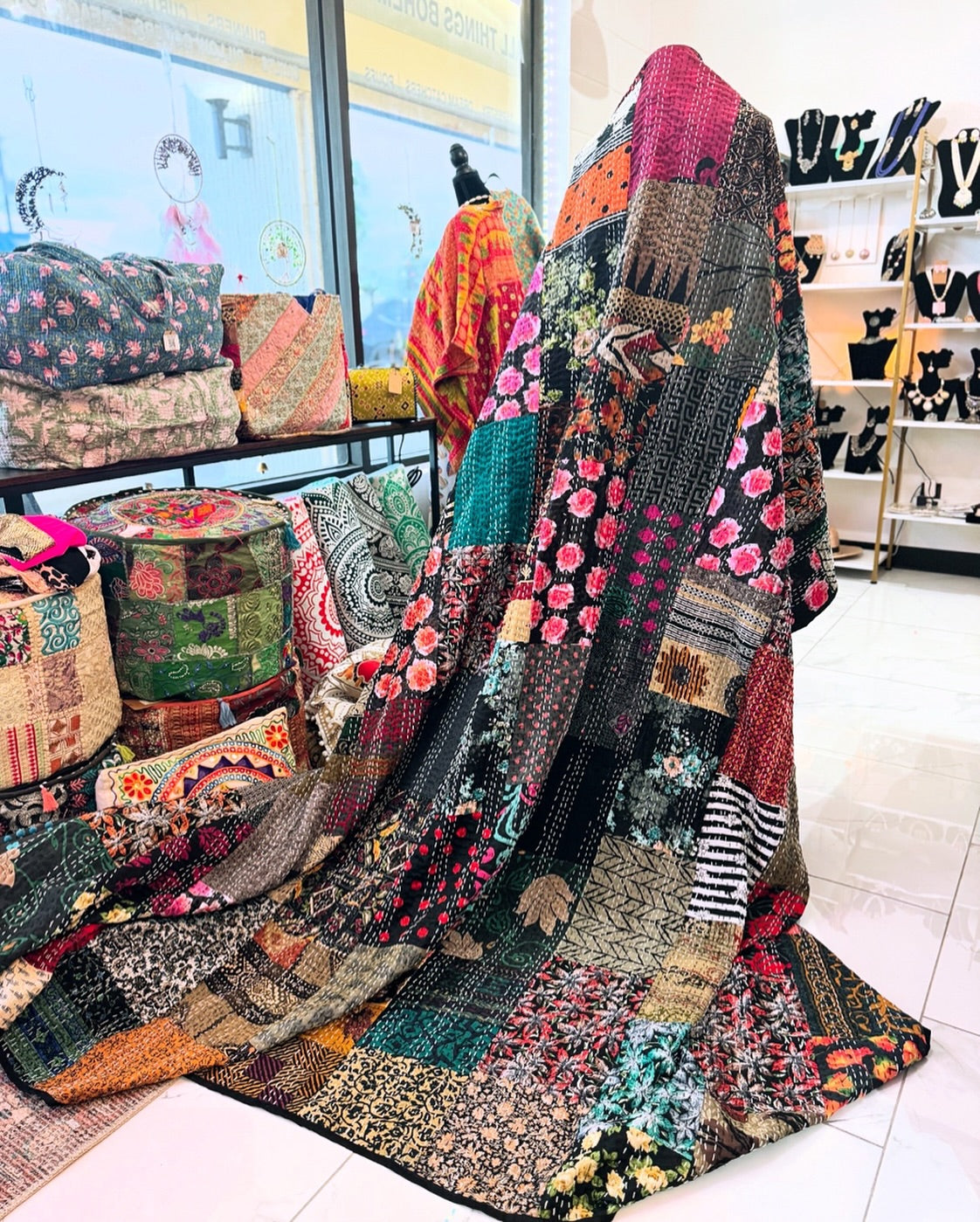 Handmade Patchwork Kantha Quilts - Queen - King
