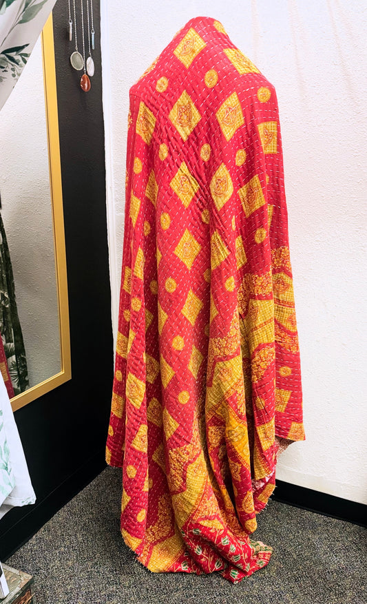 Flowers & Paisleys Saree Kantha Quilt – Twin Size - Throw Blanket