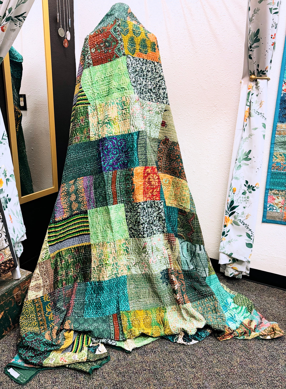 Silk Patchwork Kantha - Green-Queen/ King