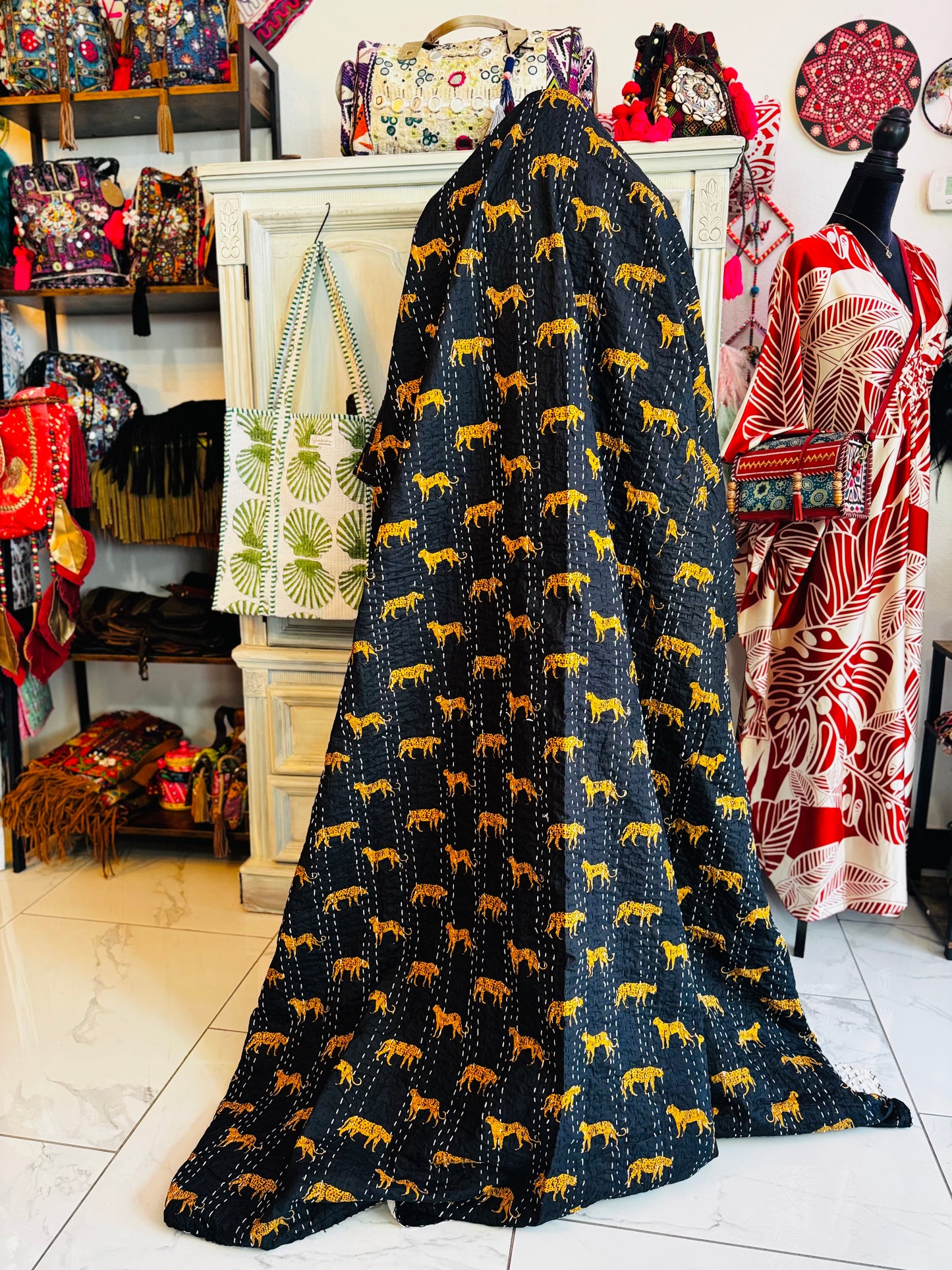 Golden Prowl – Black Cheetah Handblock Printed Kantha Quilt | 100% Cotton | Handmade