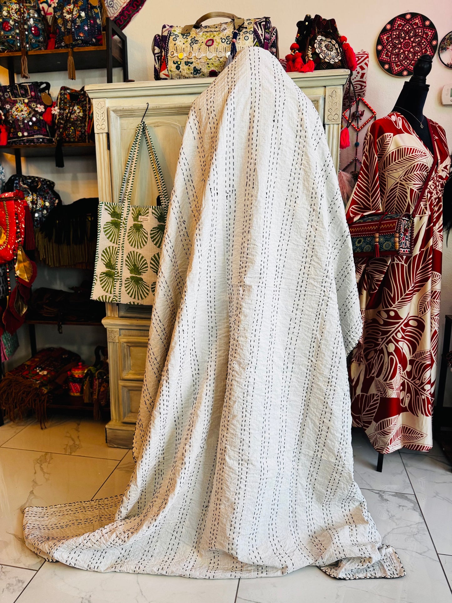 Golden Prowl – Black Cheetah Handblock Printed Kantha Quilt | 100% Cotton | Handmade