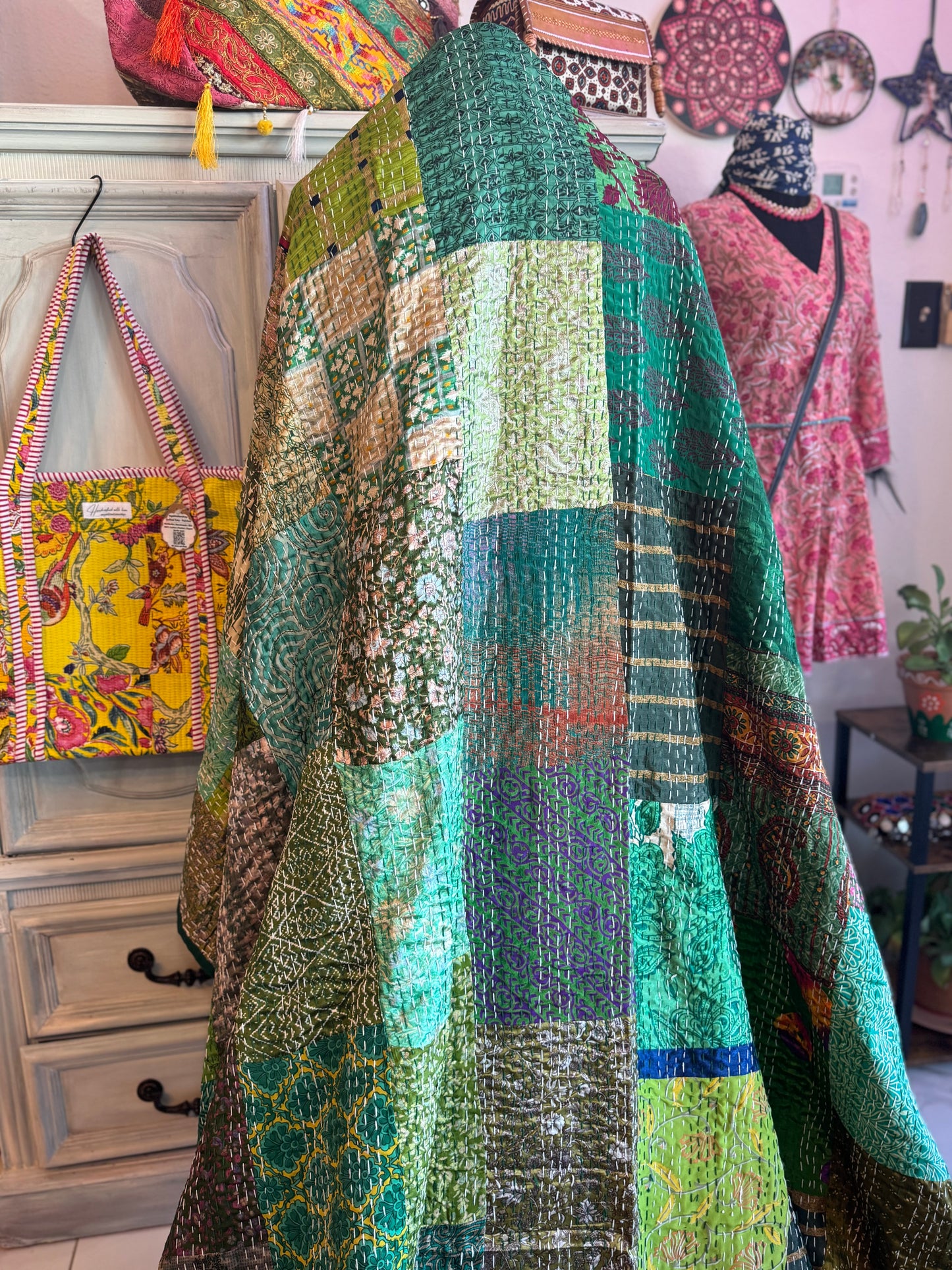 Silk Patchwork Kantha - Green-Queen/ King