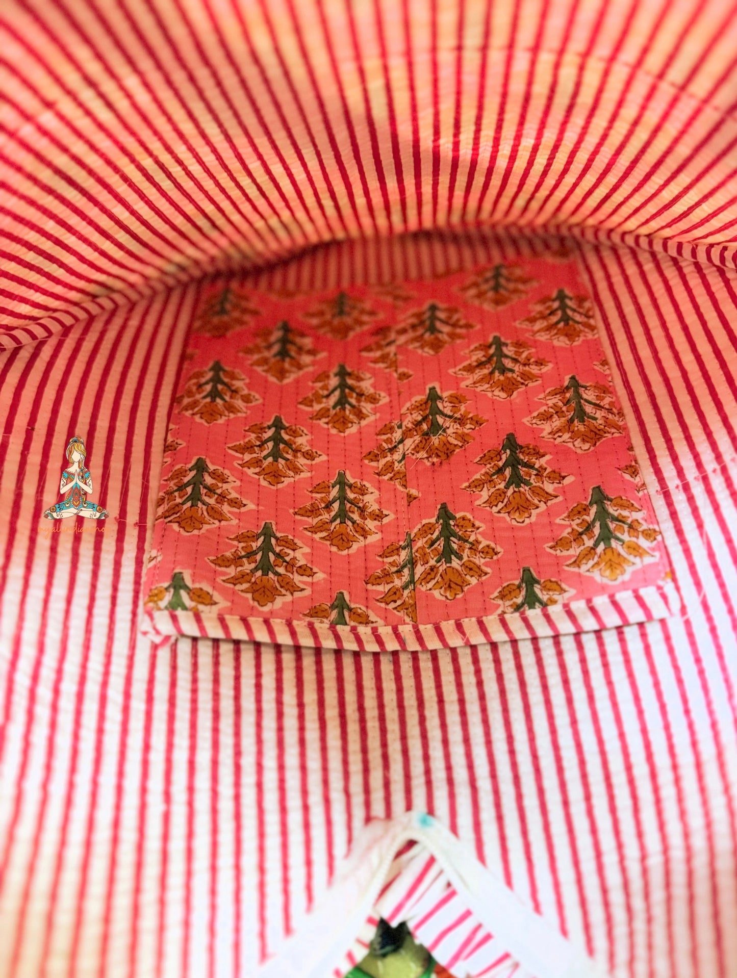 Heart Quilted Tote- Orange Flowers - Zipper - Pocket
