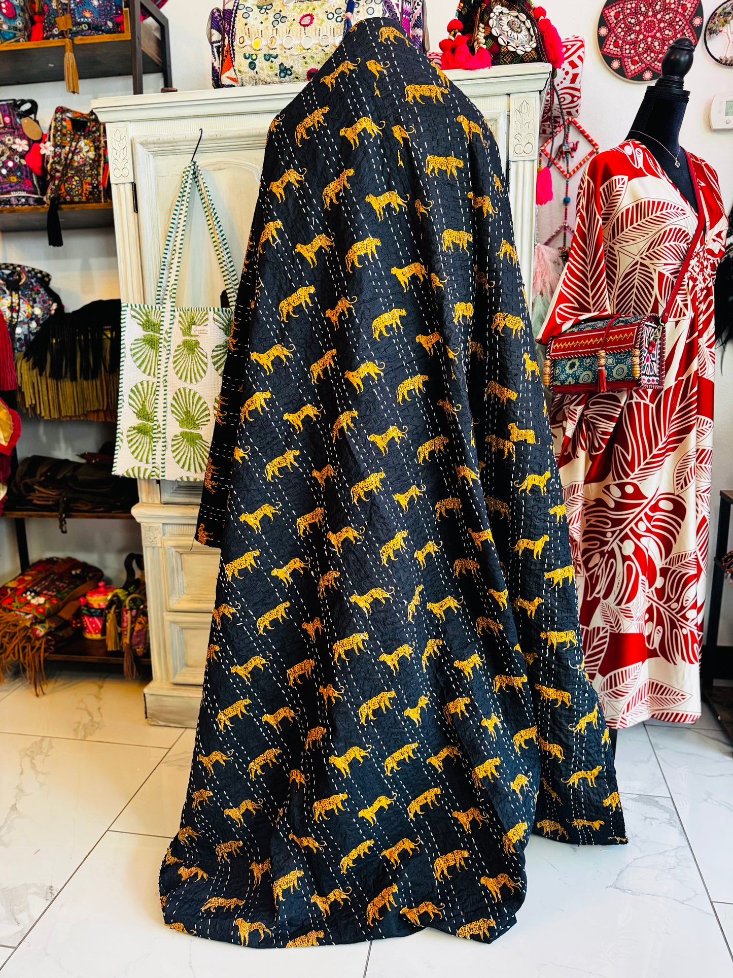 Golden Prowl – Black Cheetah Handblock Printed Kantha Quilt | 100% Cotton | Handmade