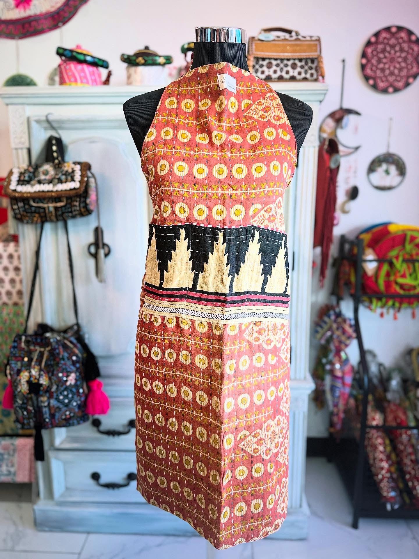 Other side of Kantha Cotton Reversible Apron with 3 pockets and long straps