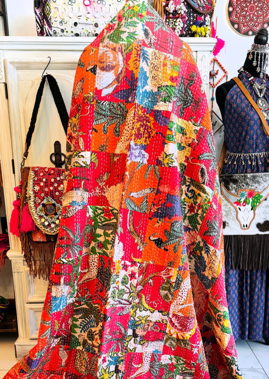Handmade Kantha quilt made with 100% cotton patches- myallindianshop